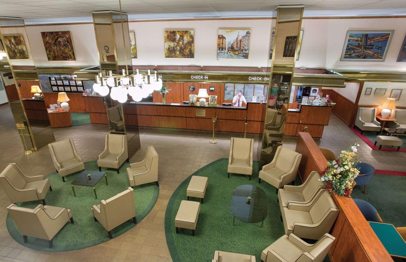 Danubius-Hotel-Hungaria-City-Center-Lobby-16