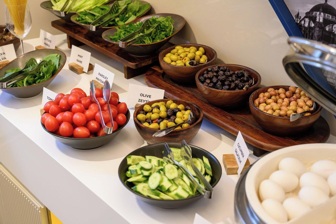 Four-Points-Express-by-Sheraton-Istanbul-Taksim-Restaurant-38