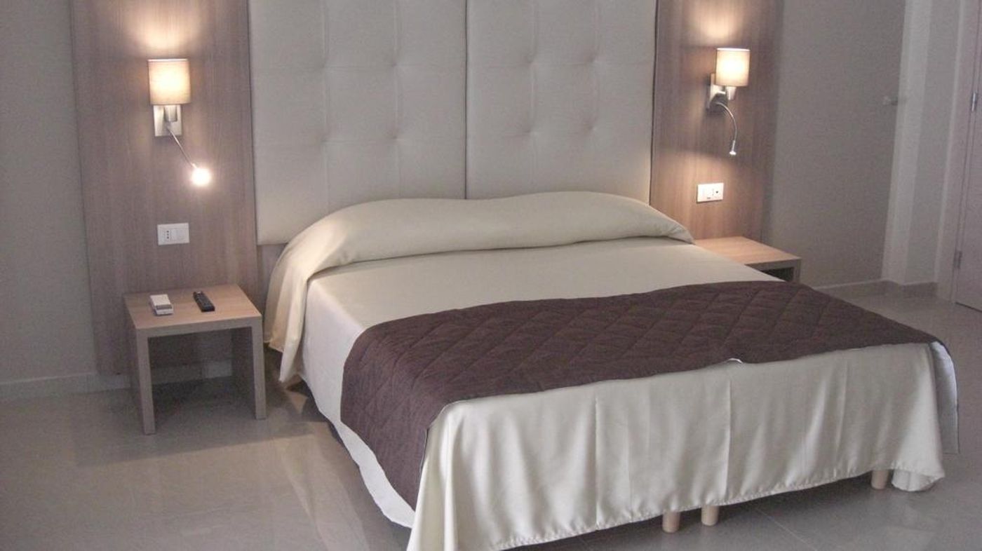 Bel Soggiorno - Italy - GENOA - Room - 6