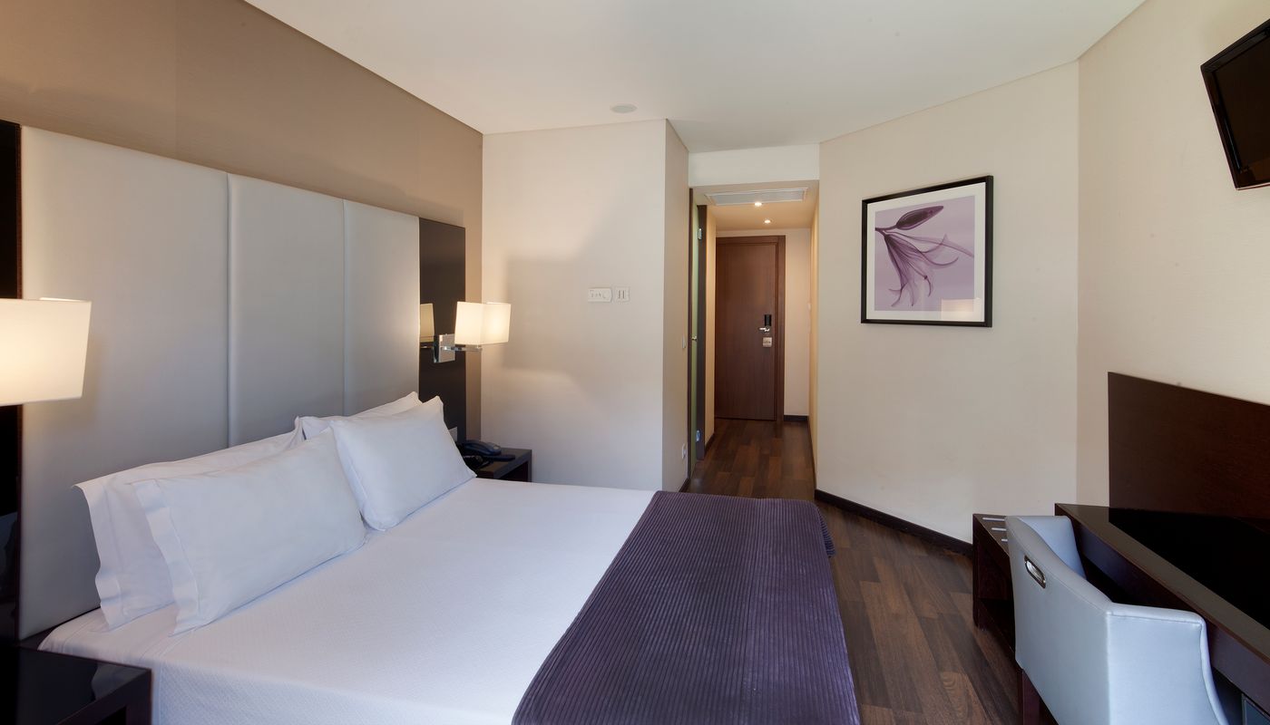 TURIM-Luxe-Hotel-Room-4
