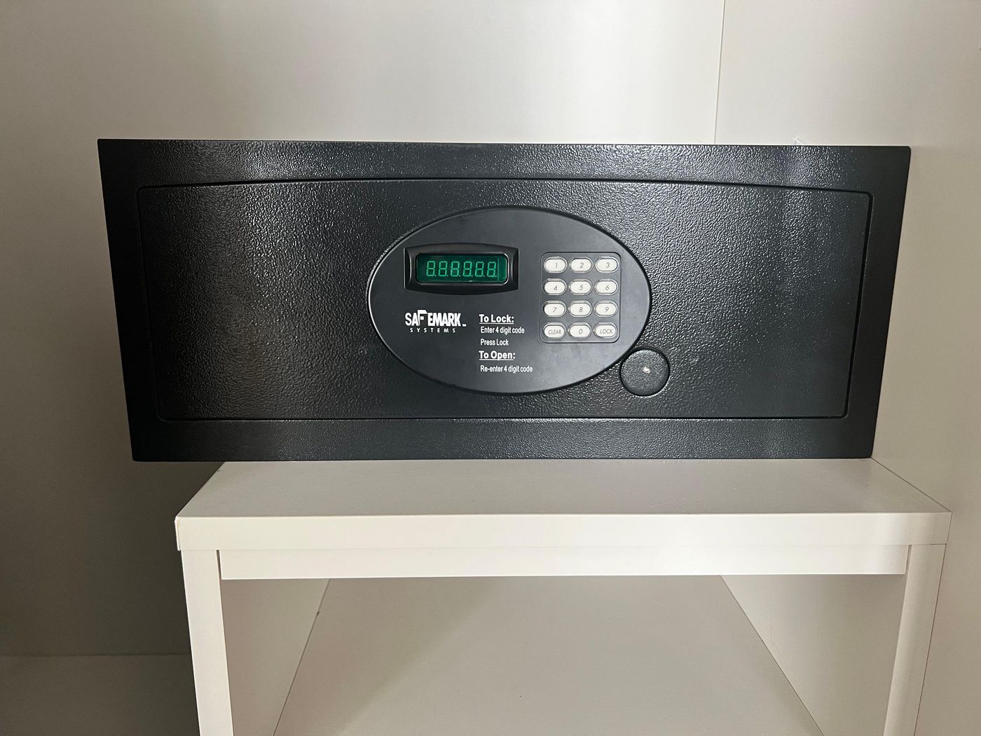 Holiday Inn Toronto Airport East-Canada-TORONTO-Room-4