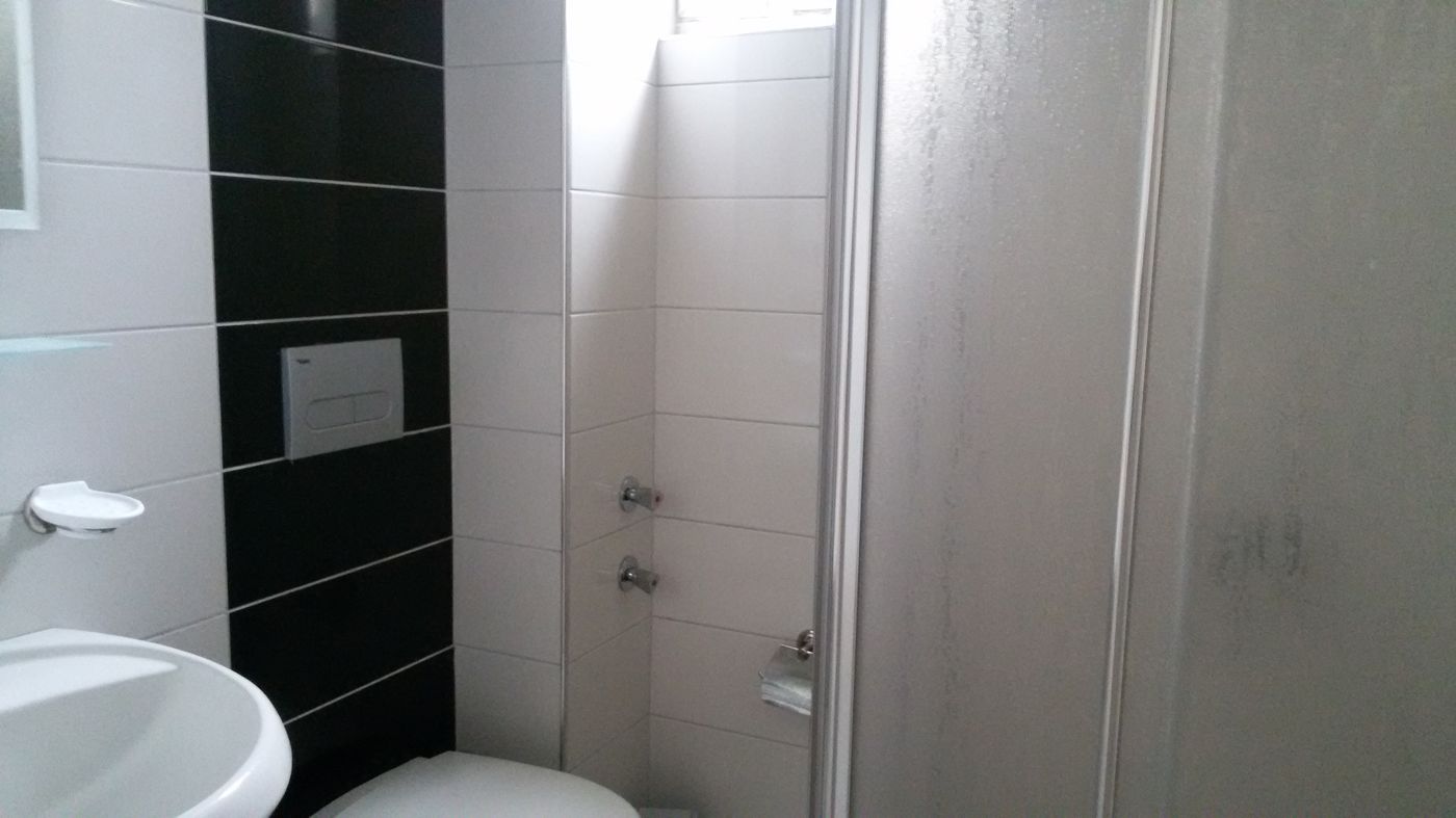 Family-Apart-Room-13