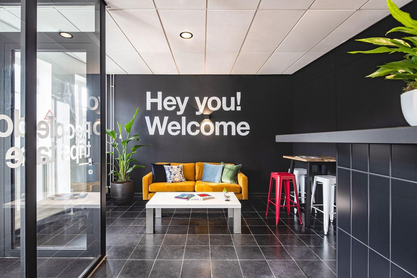 City-Trip-Hostels-Lobby-3