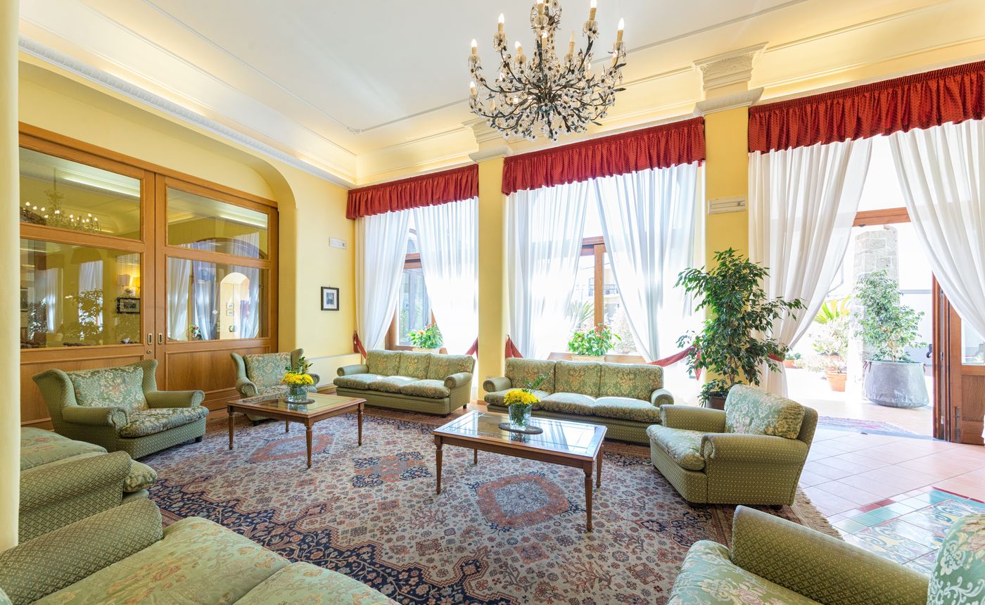 Hotel-Jaccarino-Lobby-37