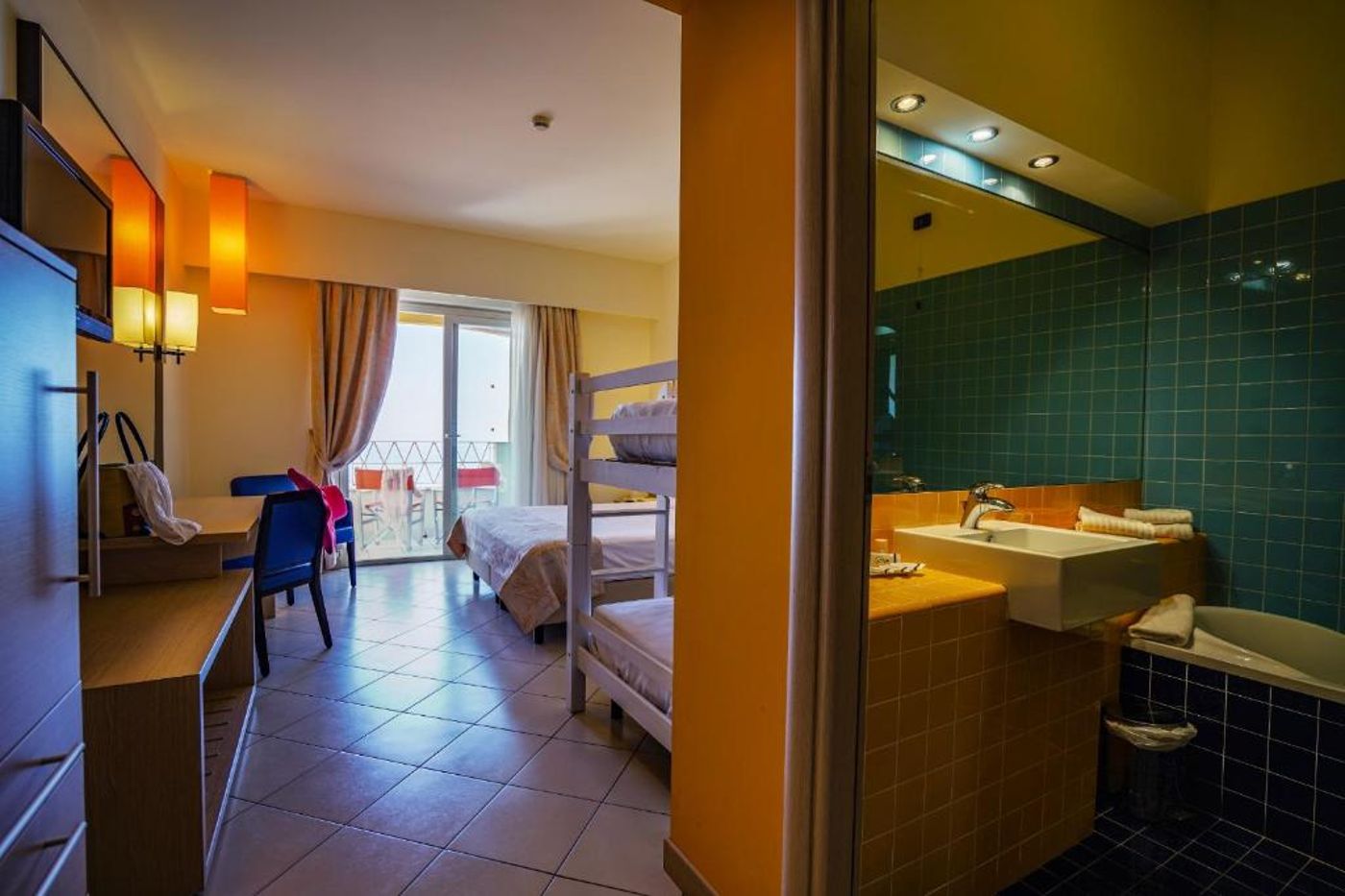 Hotel-Avalon-Sikani-Room-18