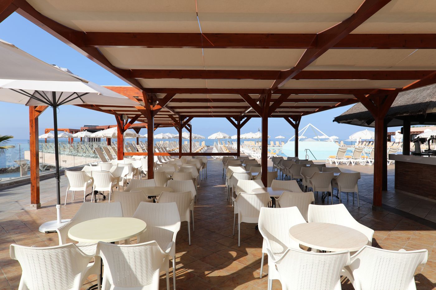 Iberostar-Waves-Bouganville-Playa-Bar-57