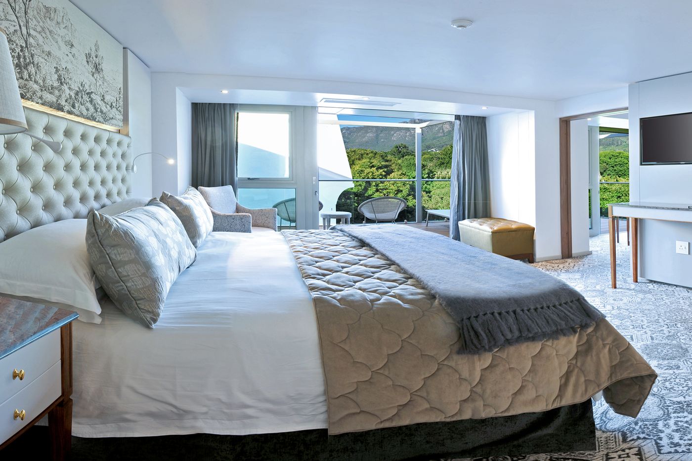 Vineyard-Hotel-Room-15