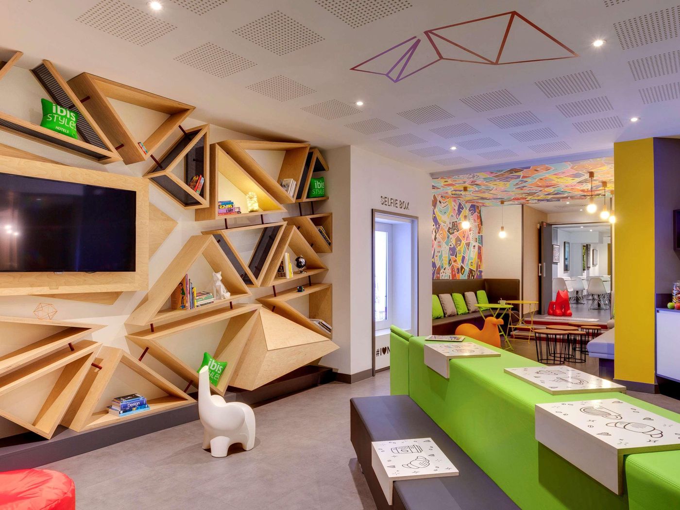 Ibis Styles Nantes Centre Gare-France-NANTES-Lobby-7