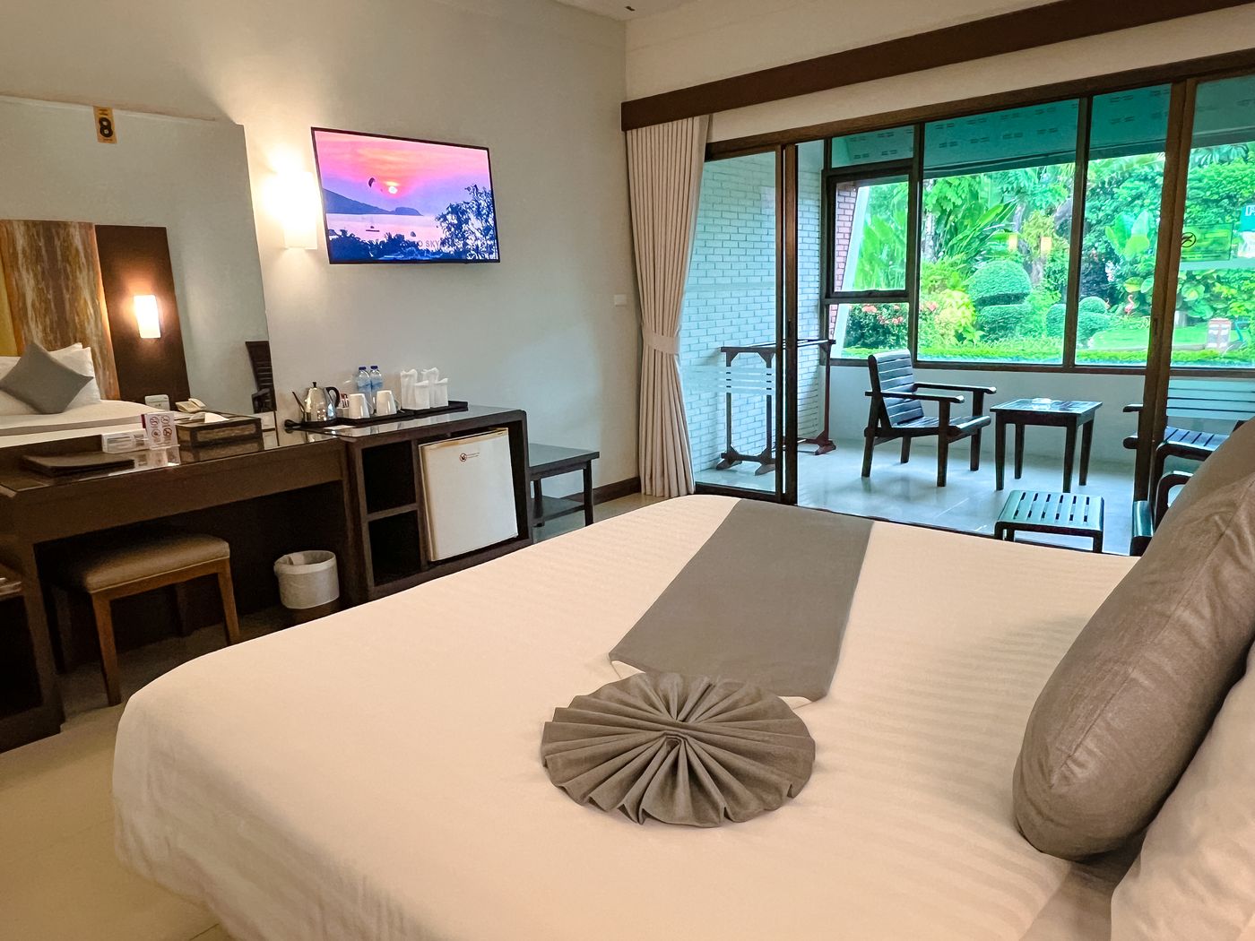 Patong-Resort--SHA-Extra-Plus--Room-40