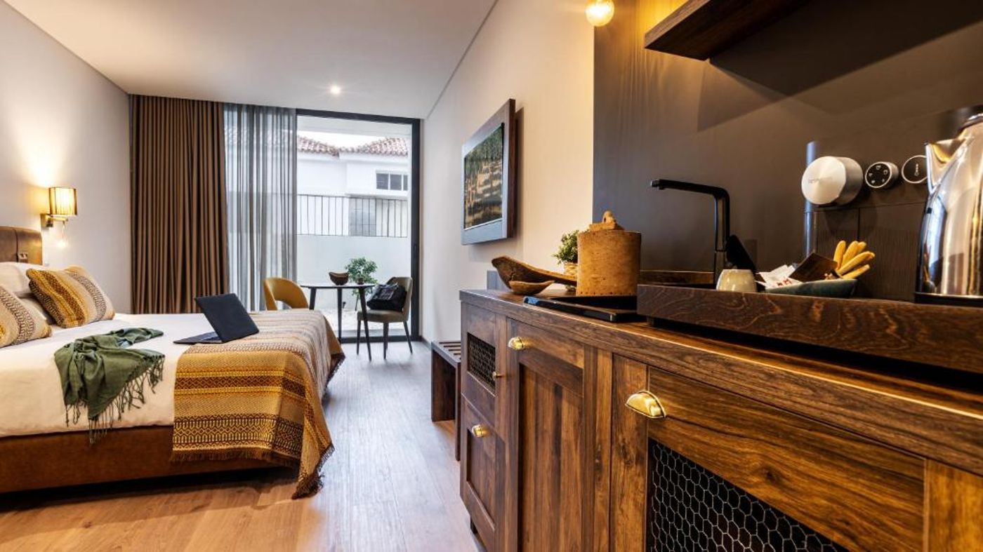 Evora-O-Cante-Hotel-Room-11