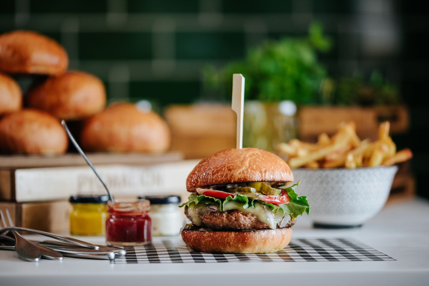 Louis-Imperial-Beach-Restaurant-46