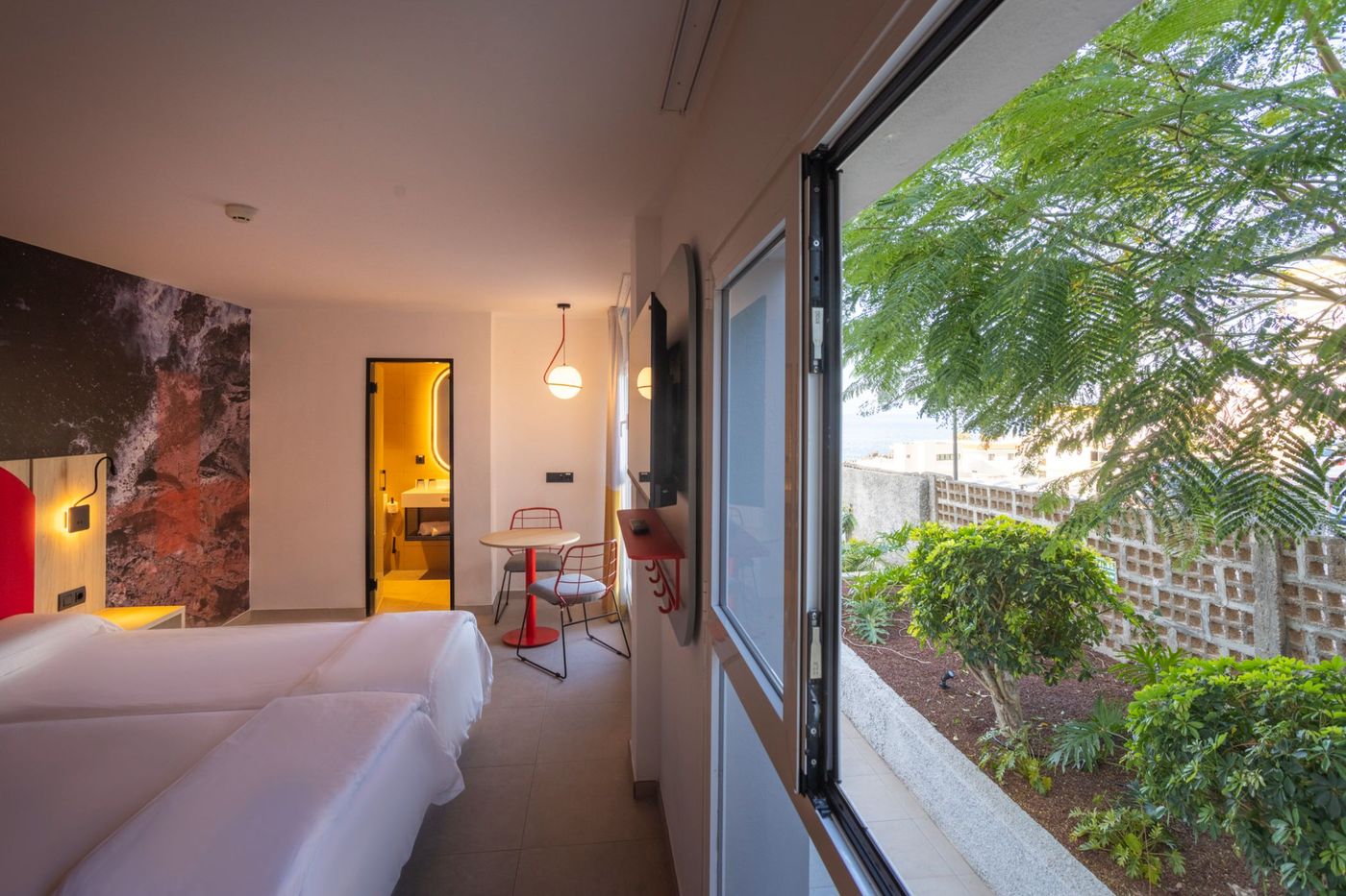 Sholeo-Lodges-Los-Gigantes---Adults-Recommended-Room-35