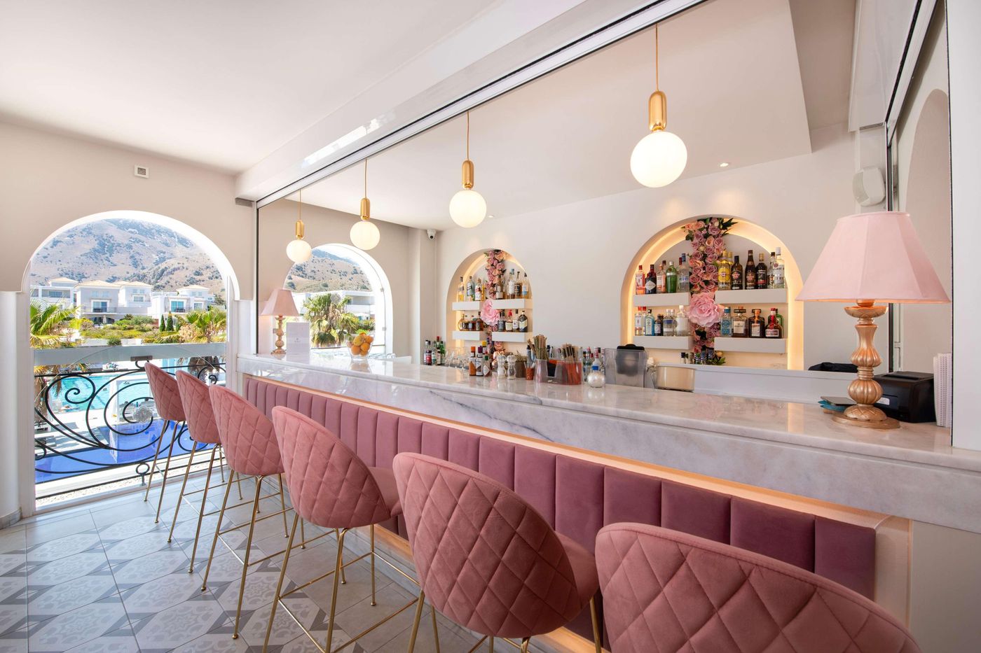 Anemos-Luxury-Grand-Resort-Bar-65