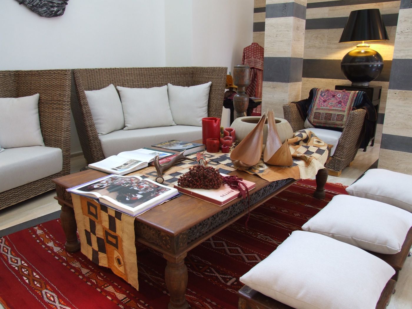 Tarthesh-Hotel-Lobby-17