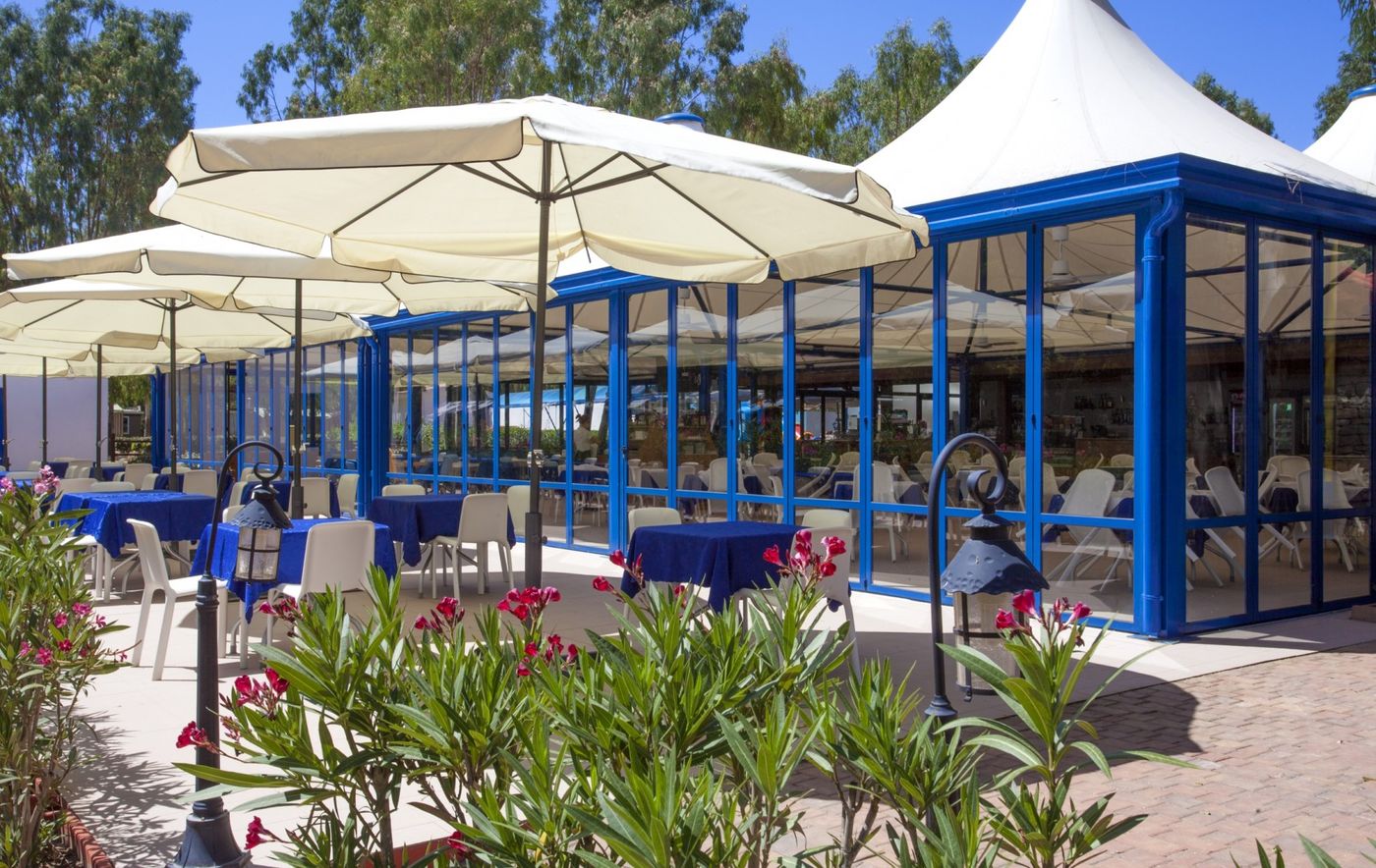Camping-Village-Laguna-Blu-Restaurant-11