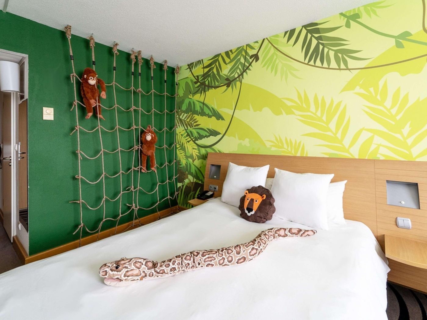 Novotel-Krakow-City-West-Room-72