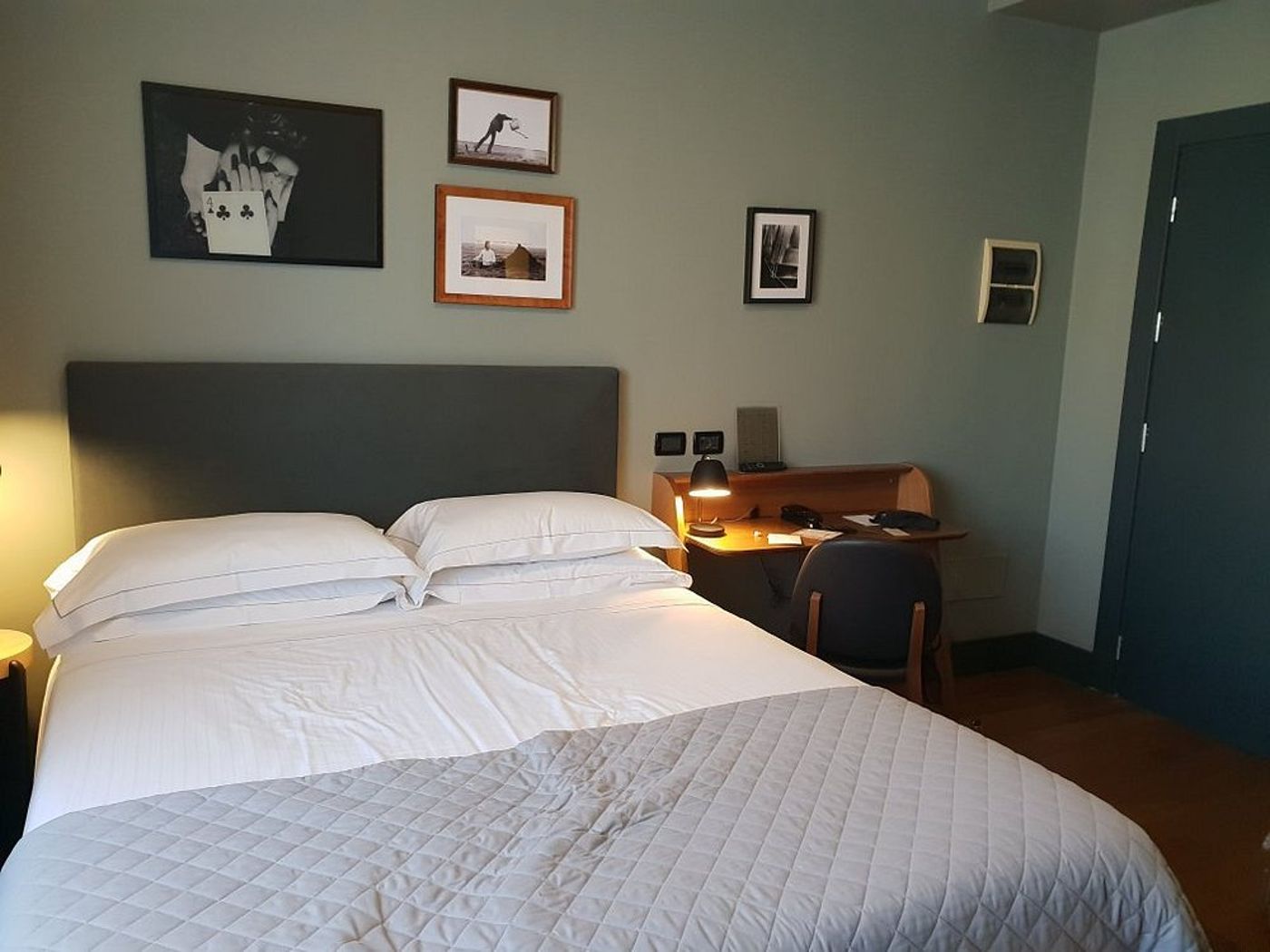 c-hotels-Diplomat-Room-4