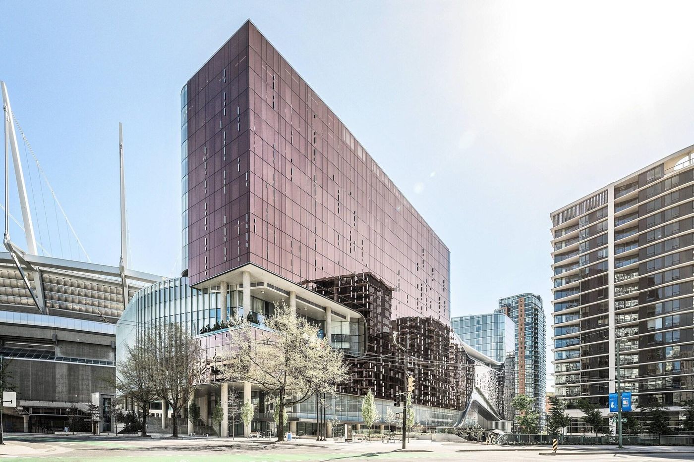 the DOUGLAS, Autograph Collection-Canada-Vancouver-General view-4