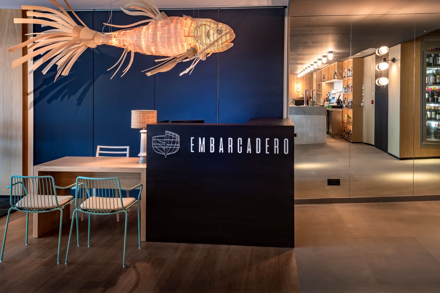 Apartamentos-Playa-De-Castelldefels-Restaurant-51