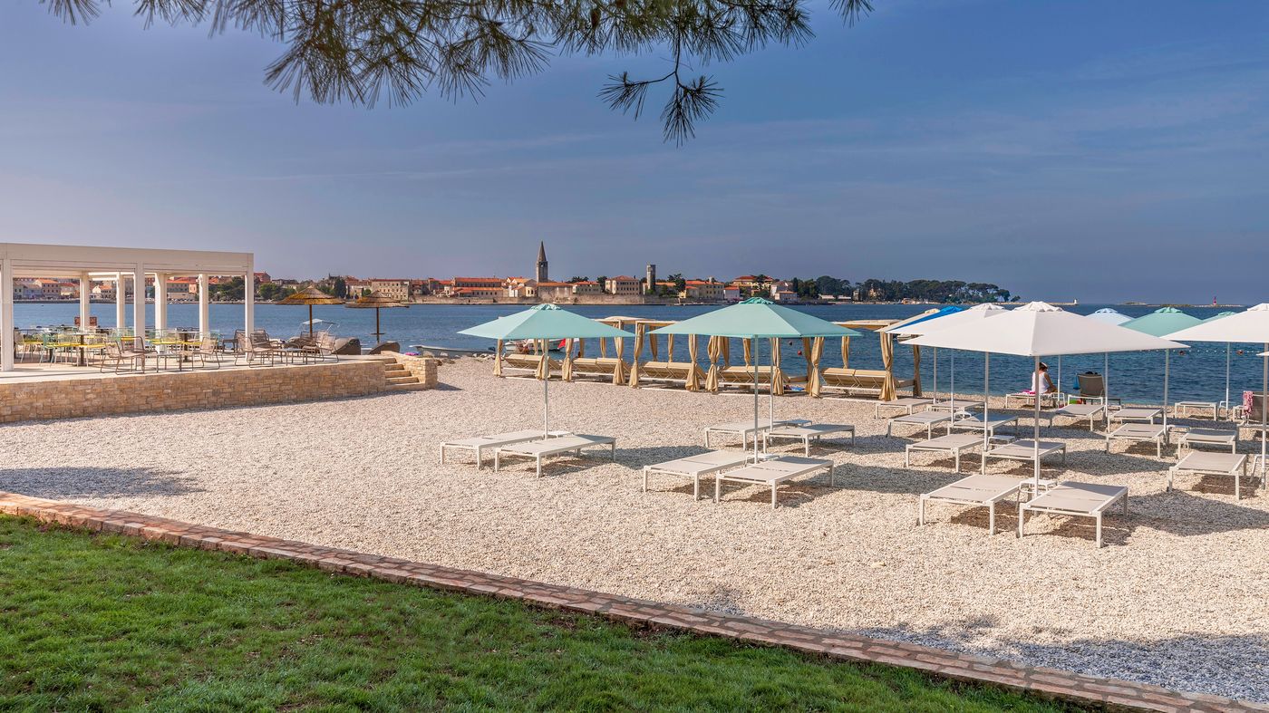 Valamar-Parentino-Hotel-Beach-10