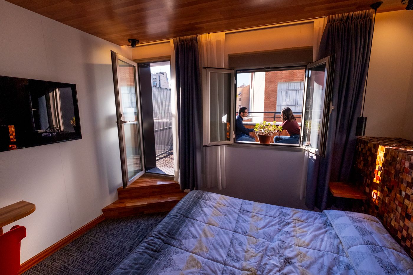 Far-Home-Bernabeu-Room-42