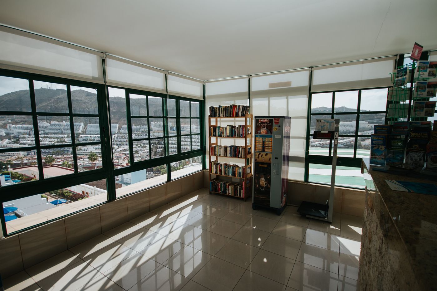 Servatur-Montebello-Apartments-Lobby-25