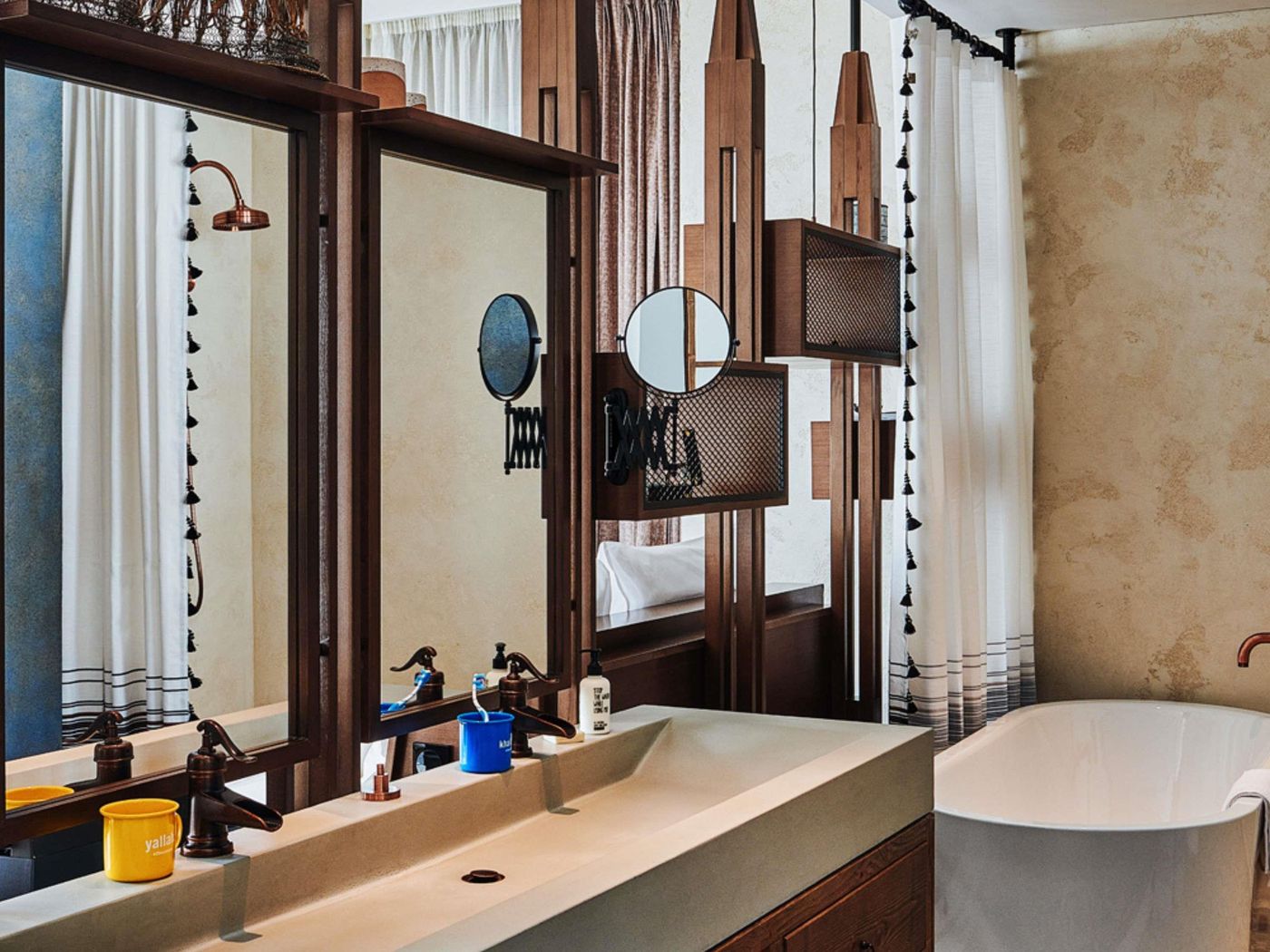 25hours-Hotel-Dubai-One-Central-Room-38