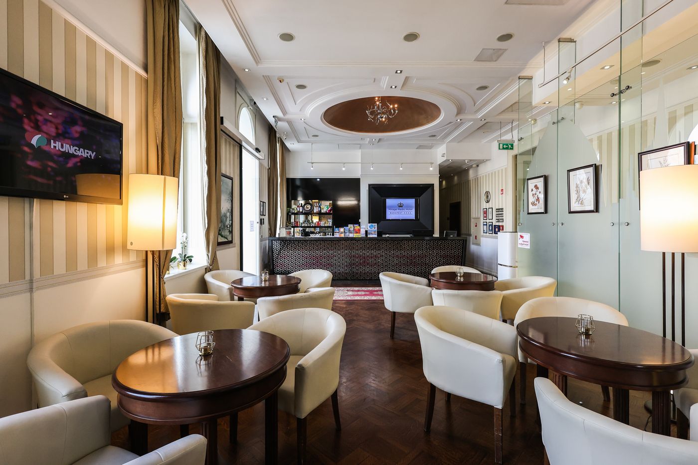 Mirage-Medic-Hotel-Lobby-4