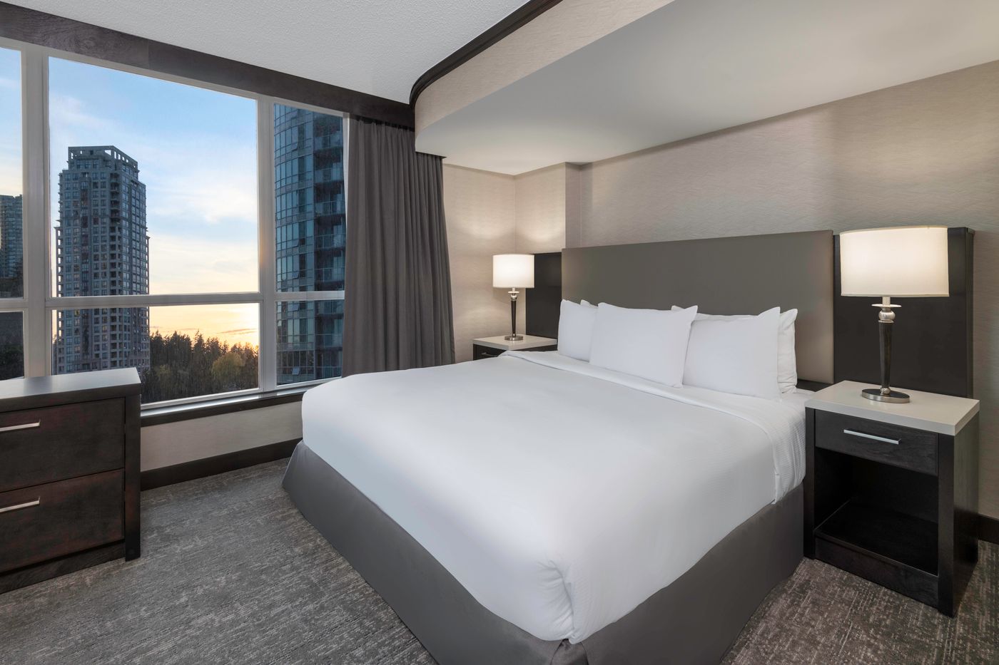 Hilton-Vancouver-Metrotown-Room-19