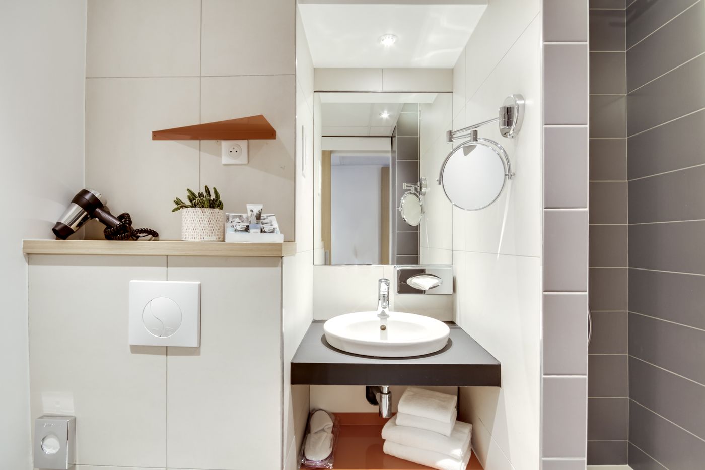 Mercure-Paris-Gare-de-Lyon-TGV-Room-61