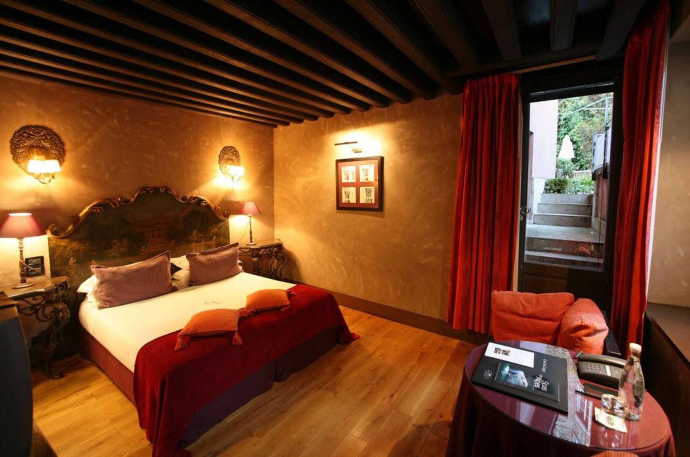 Cour des Loges Lyon, a Radisson Collection Hotel - France - LYON - Room - 5