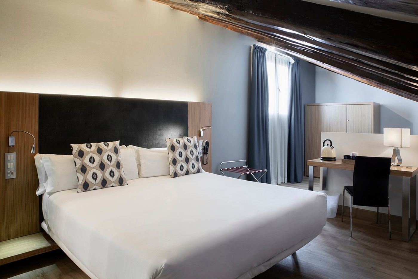 Petit Palace Plaza del Carmen