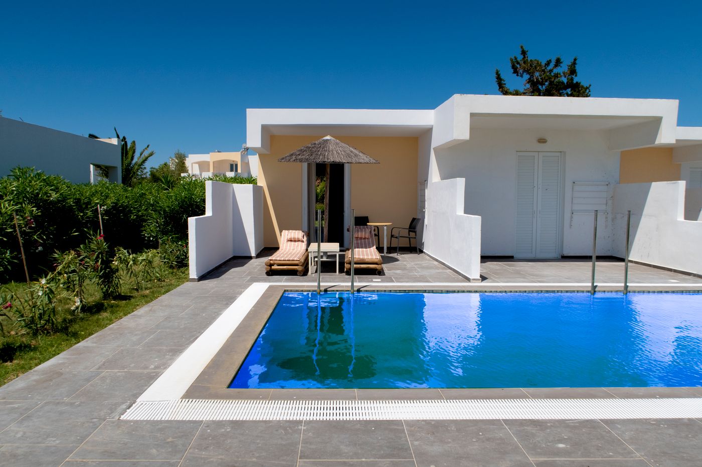 Sovereign Beach Hotel