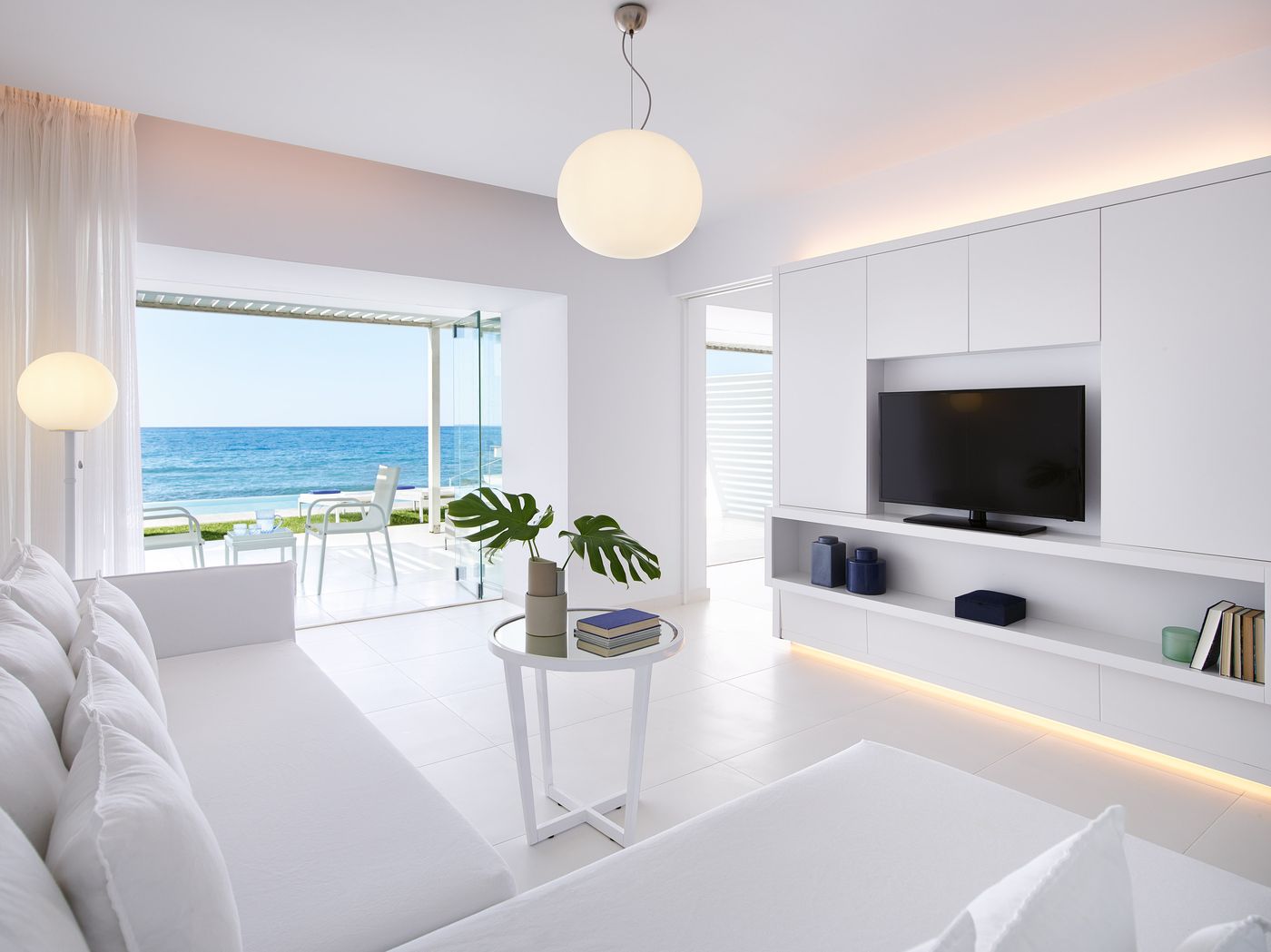 Grecotel-LUXME-White-Room-37
