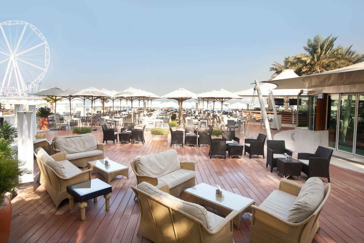 Hilton-Dubai-Jumeirah-Restaurant-4