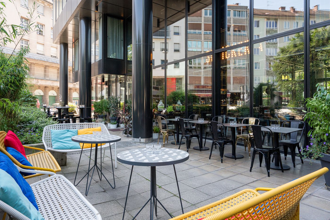 Ruby-Lilly-Hotel-Terrace-26