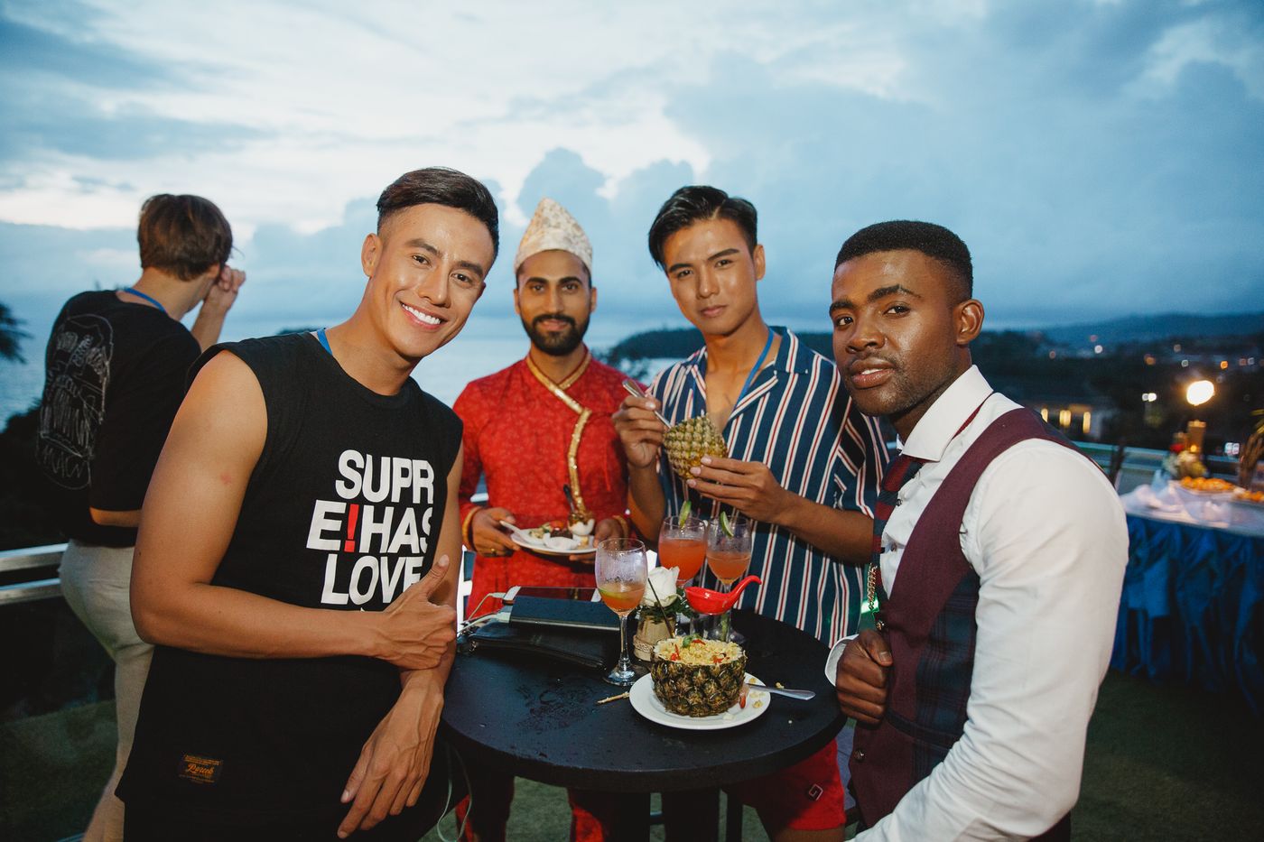 Sugar-Palm-Grand--Hillside-Bar-68