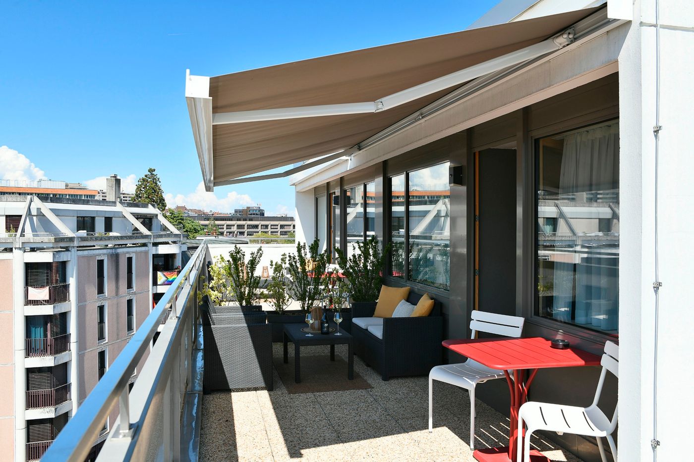 Home-Swiss-Hotel-Room-3