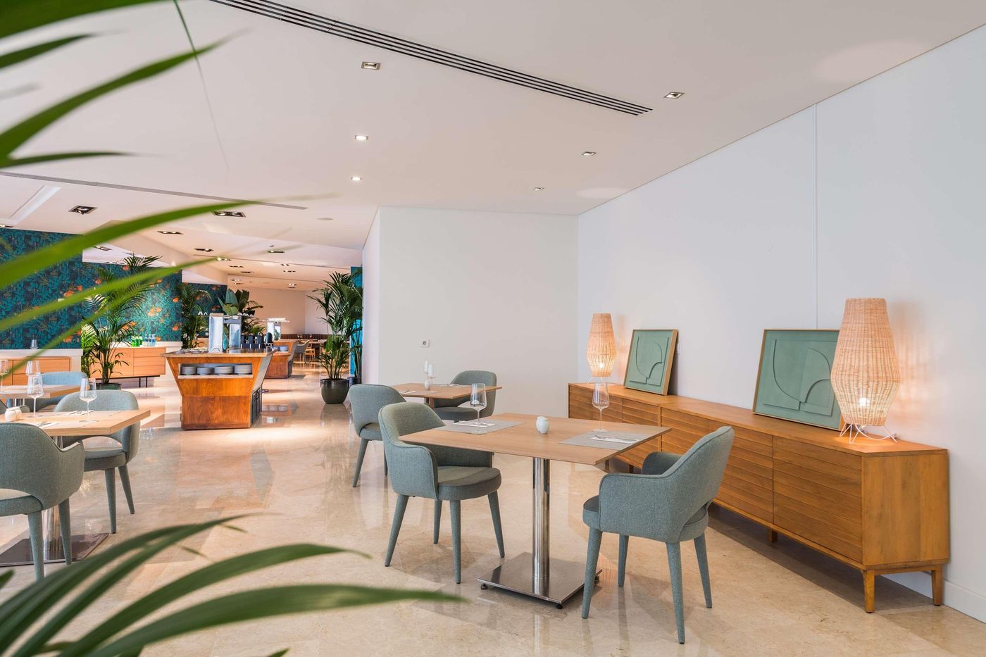 Sesimbra-Oceanfront-Hotel-Restaurant-16