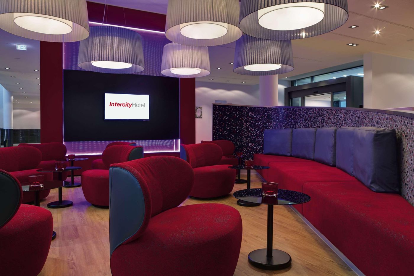 IntercityHotel-Berlin-Hauptbahnhof-Lobby-2