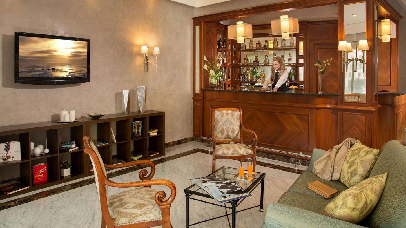 Santa-Costanza-Lobby-6