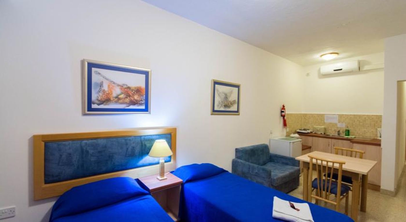 Damiani Hotel & Apartments