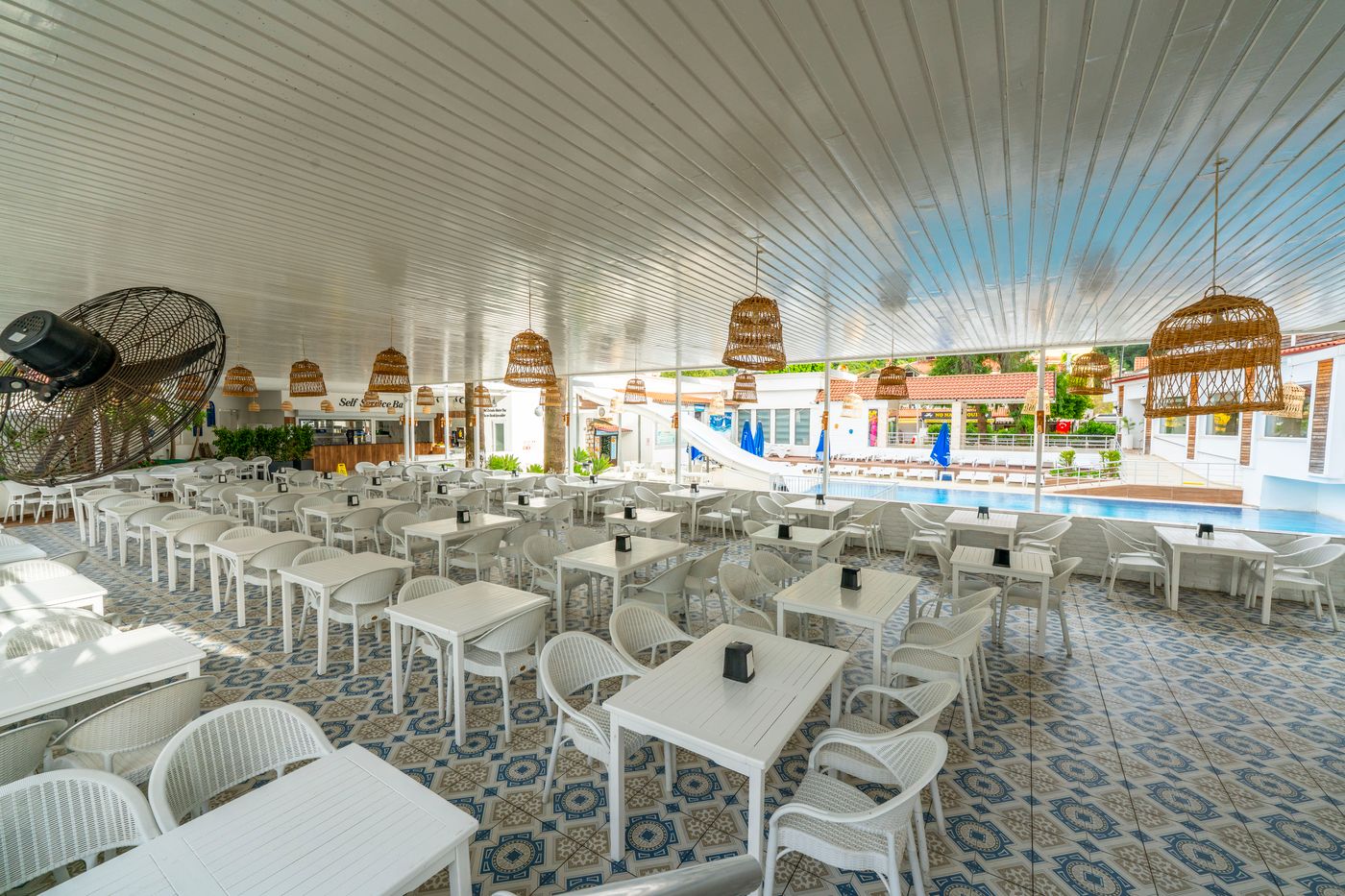 Club-Munamar-Beach-Resort-Restaurant-59