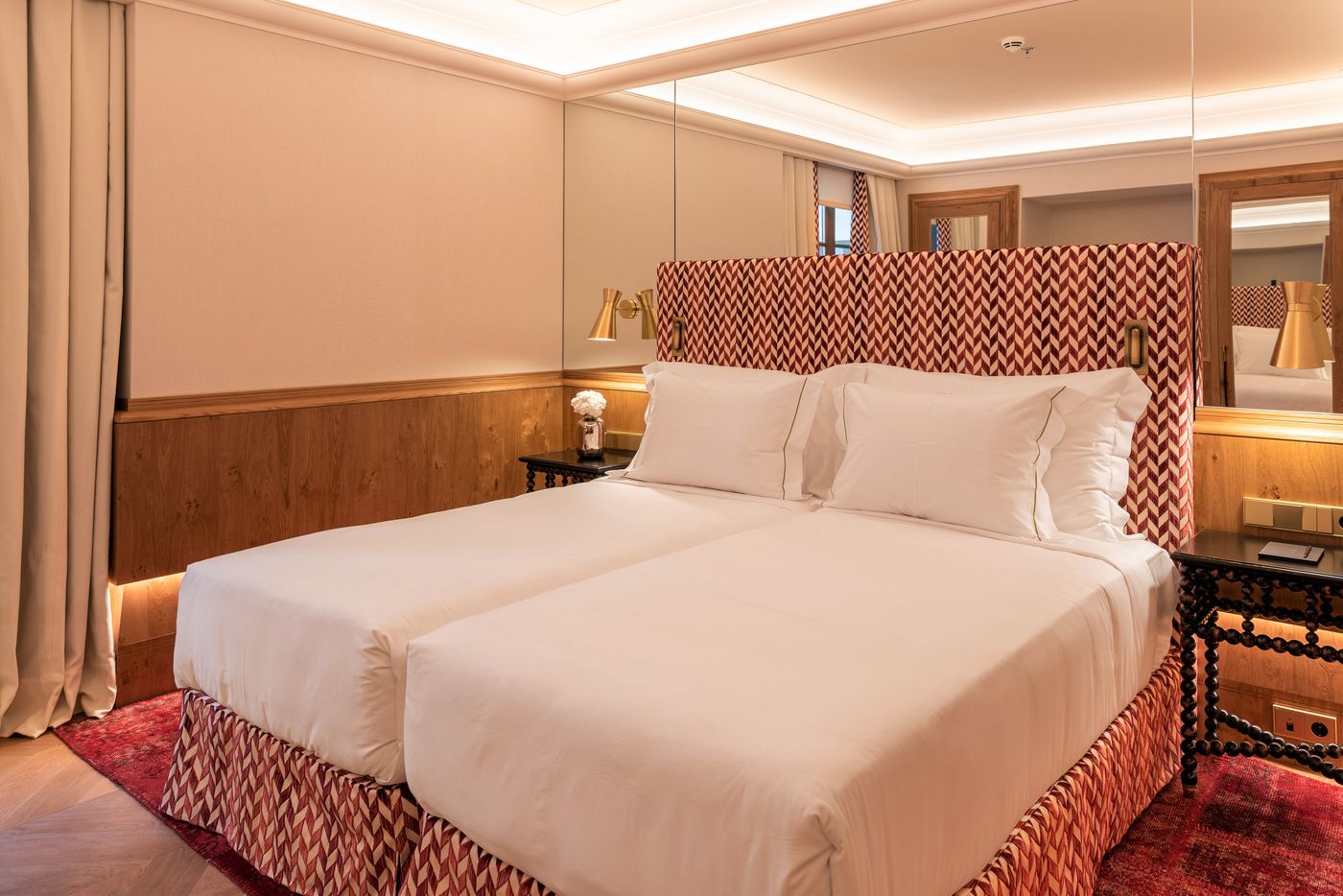 Palacio-Solecio-Room-13