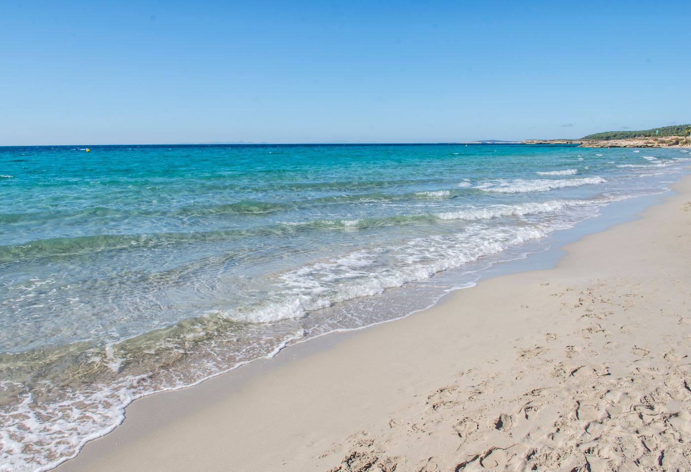 Hamilton-Court-Beach-54