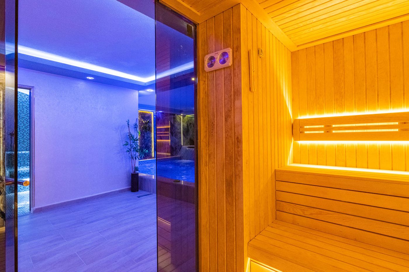 Bekdas-Hotel-Deluxe-Sports-and-Entertainment-48