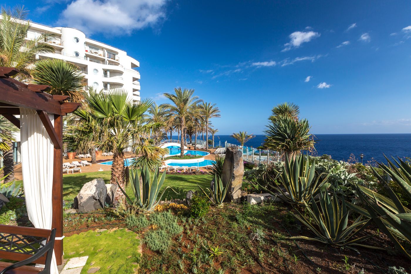 LTI-Pestana-Grand-Ocean-Resort-Hotel-General-view-10