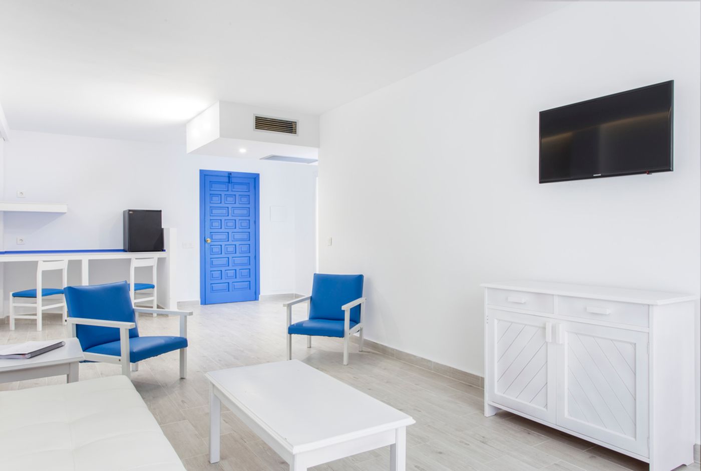 Guya Wave Hotel - Adults Only