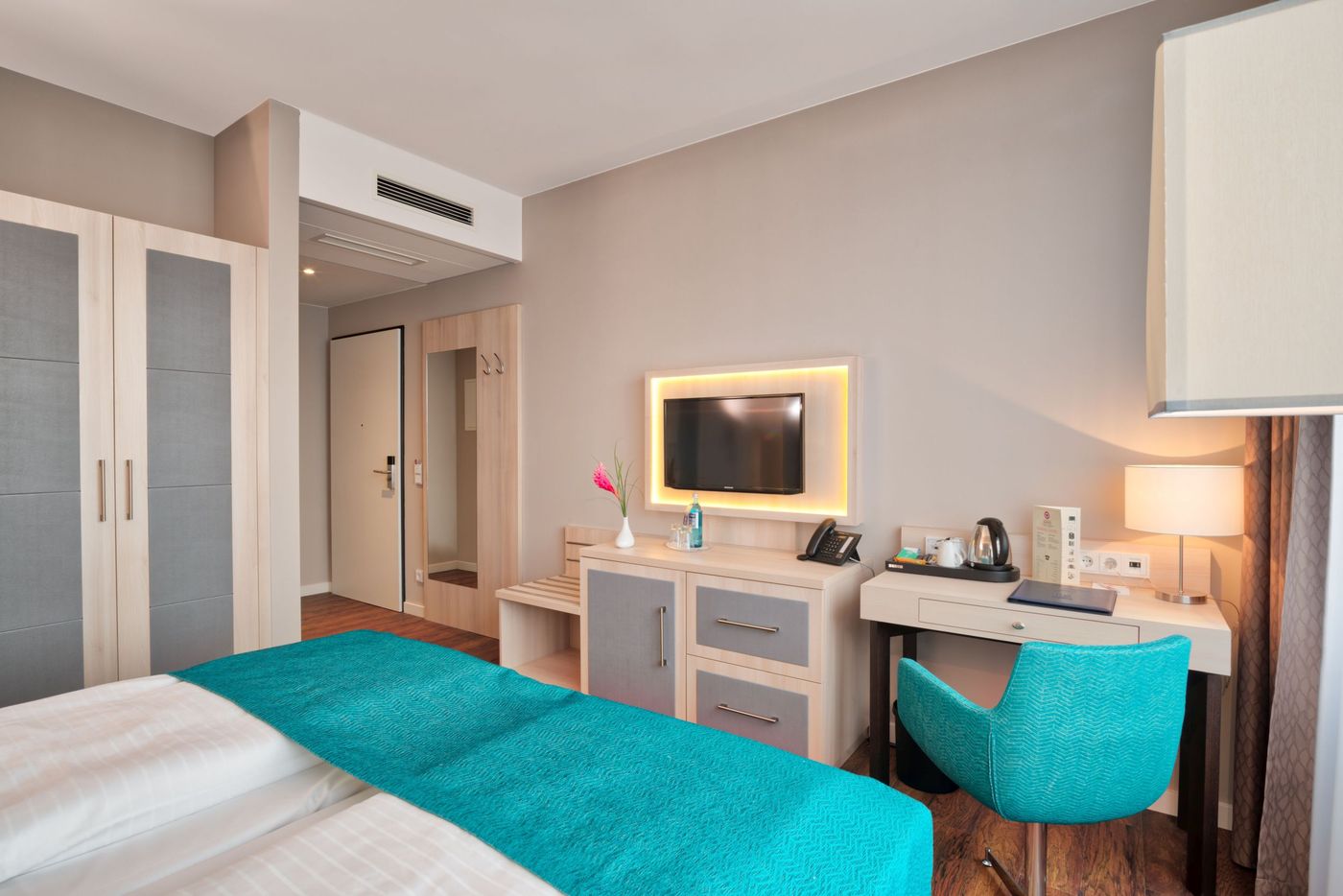 Hollywood-Media-Hotel-Room-8