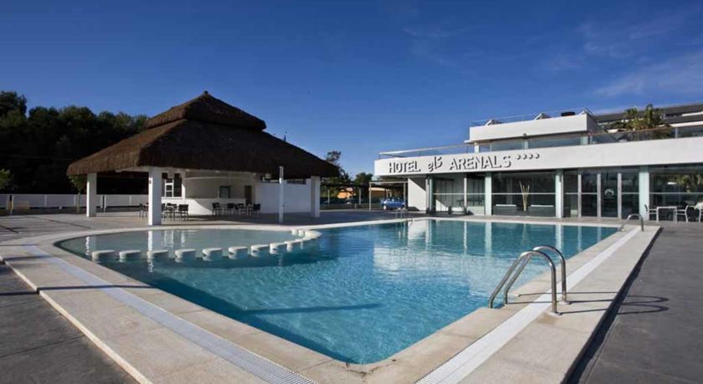 Els-Arenals-Pool-1